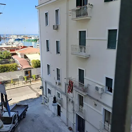 شقة Ti Porto Al Centro Unforgettable Moments ساليرنو